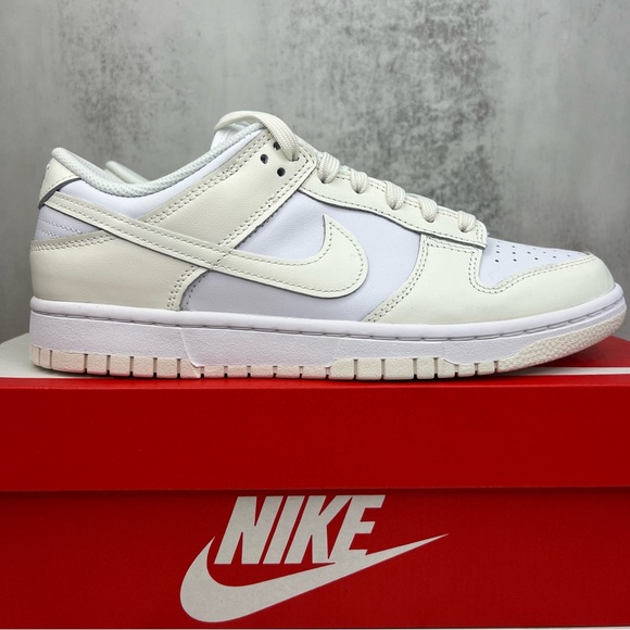 Women’s Nike Dunk Low 🥥 - Picture 9 of 16